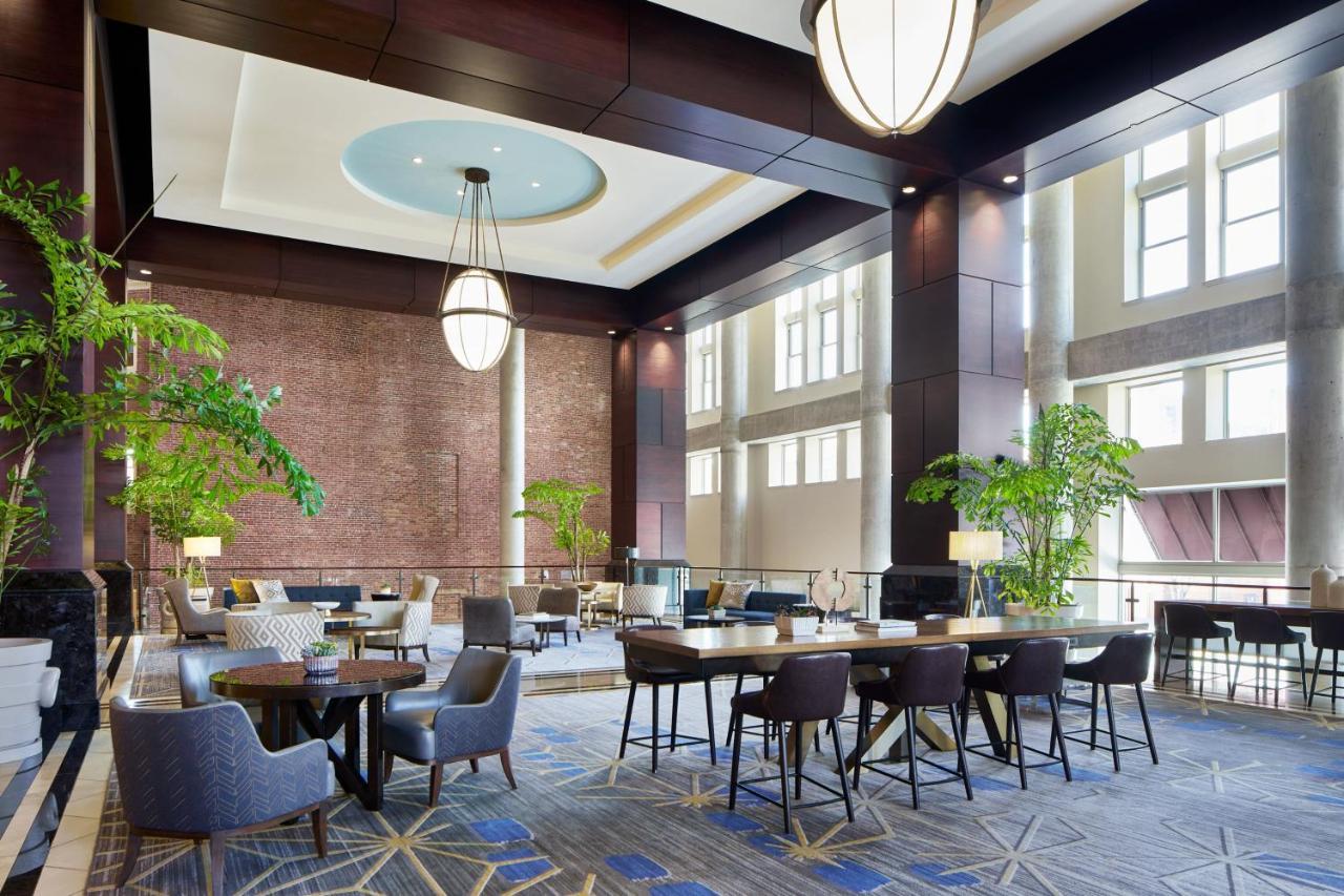 Hotel Lancaster Marriott at Penn Square Esterno foto
