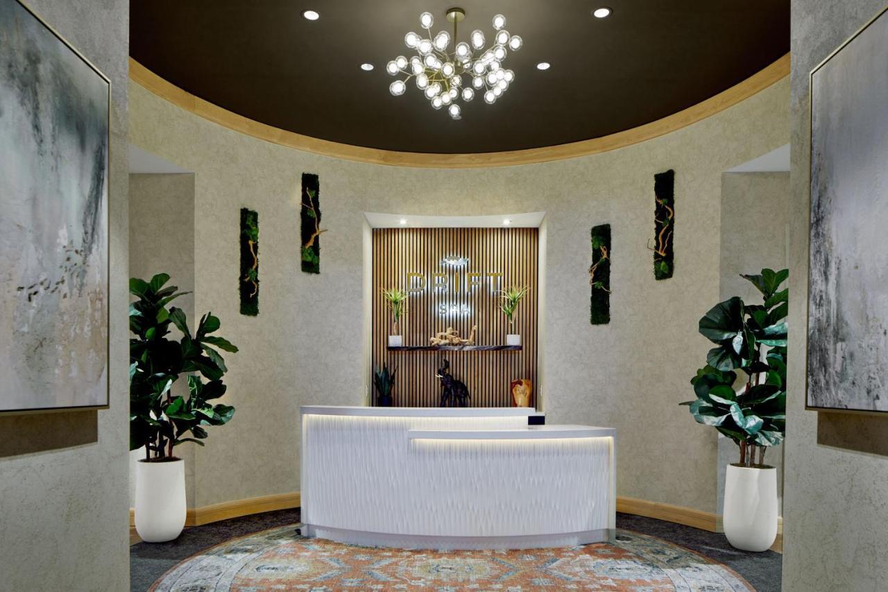 Hotel Lancaster Marriott at Penn Square Esterno foto