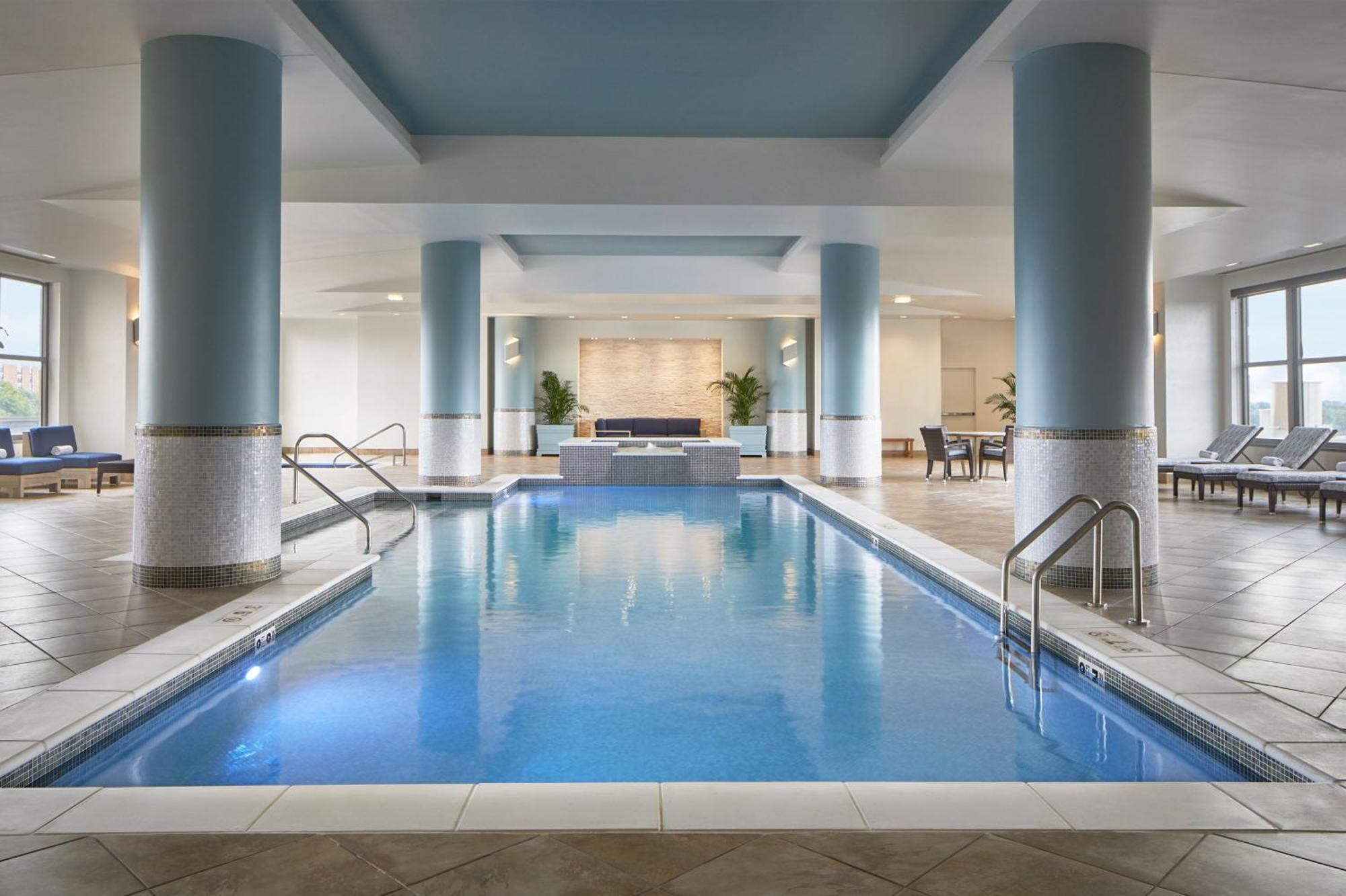 Hotel Lancaster Marriott at Penn Square Esterno foto