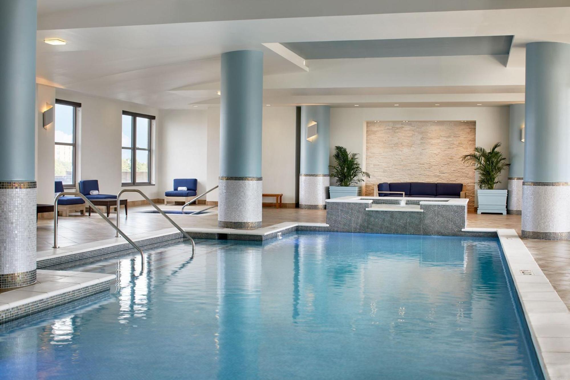 Hotel Lancaster Marriott at Penn Square Esterno foto